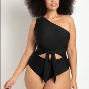 Eloquii One piece swimsuit NWTs